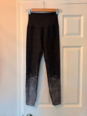 Beyond Yoga, Women’s Small, Black w/ Bronze Speckled High-Waist Leggings